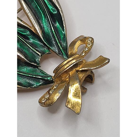 Vintage green enamel leaf brooch gold tone bow rhinestones mid-century jewelry - Picture 3 of 8
